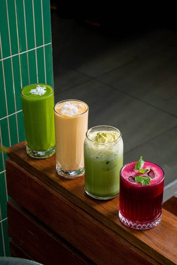 831 Coffee Petitenget: Harga Menu, Jam Buka, dan Biaya Tambahan