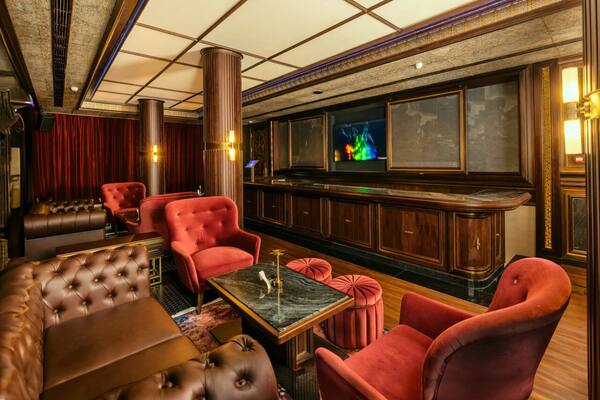 After Rock di AYANA Bali, Jimbaran: Lounge Malam dengan Live Band, DJ & Rooftop — Harga, Jam & Dress Code