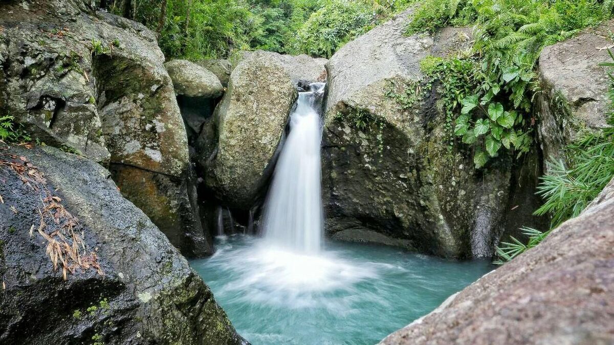 Batu Belah Waterfall, Dewasana: Free, Next to Puncak Mawar Jembrana