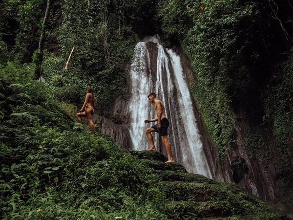 Air Terjun Dusun Kuning: Air Terjun Tersembunyi di Lembah Hijau Bangli