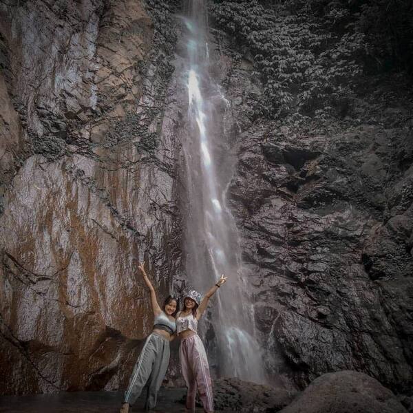 Air Terjun Jagasatru Karangasem: Donasi, Melukat, dan Rute