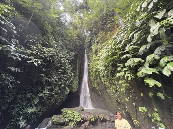 Air Terjun Leke Leke: Permata Tersembunyi di Hutan Tabanan