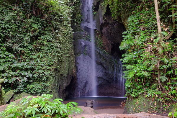 Pengempu Waterfall, Tabanan: Ticket, Route, Can You Swim?