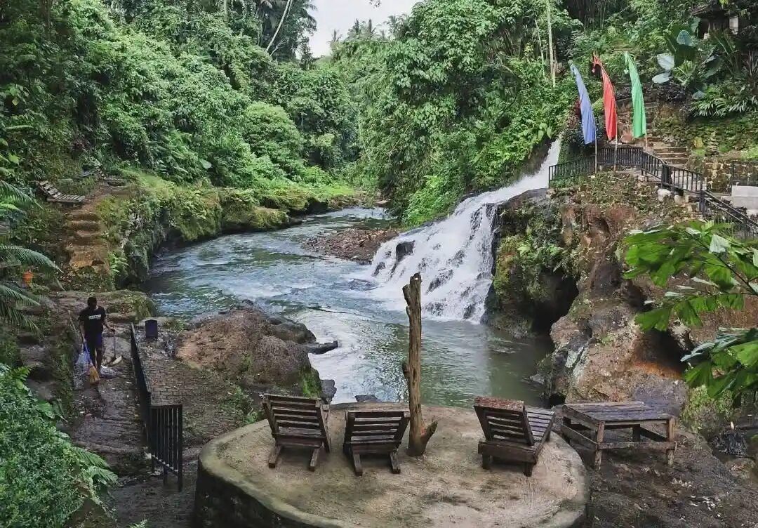 Uma Anyar or Tegenungan Waterfall? Which One to Pick