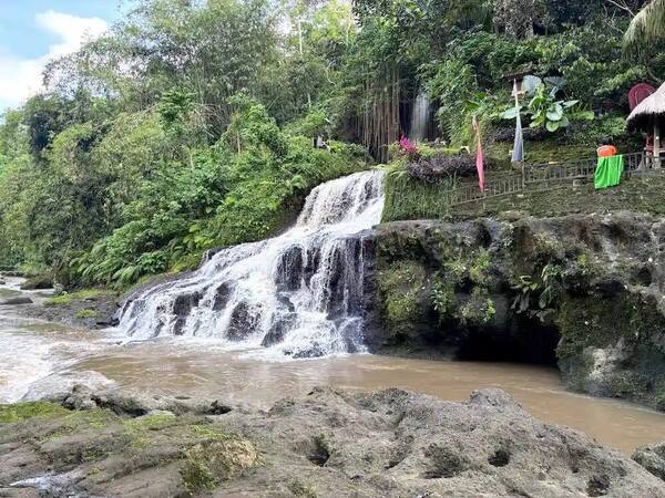 Air Terjun Uma Anyar atau Tegenungan? Pilih Sesuai Gayamu