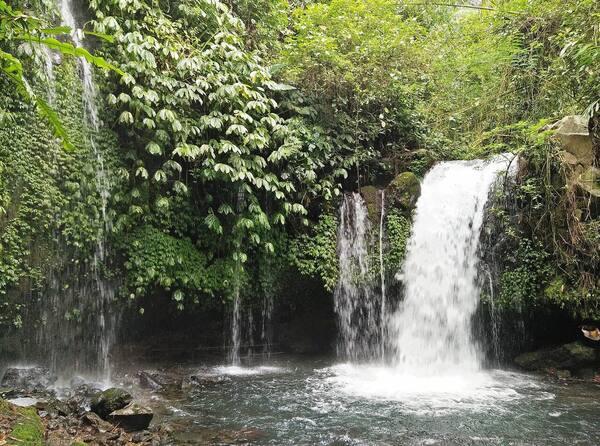 Air Terjun Yeh Ho, Senganan: Air Terjun Lebar yang Masih Sepi di Penebel Tabanan