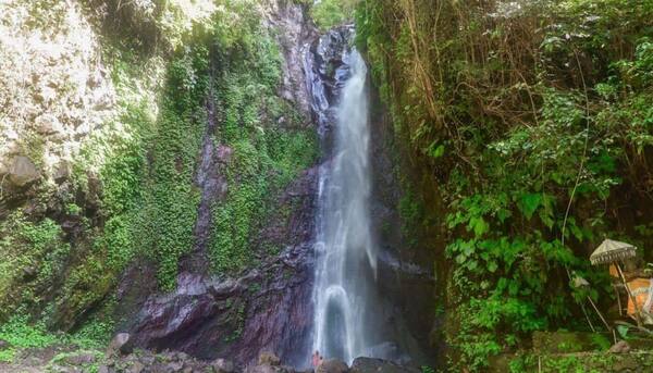 Air Terjun Yeh Mampeh (Les Waterfall): Air Terjun Tertinggi di Buleleng