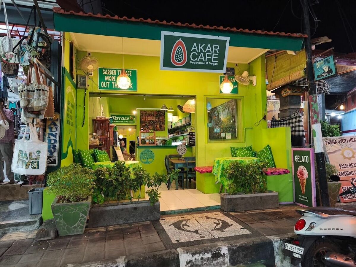 Akar Cafe Lovina: 5 Things to Know Before You Go