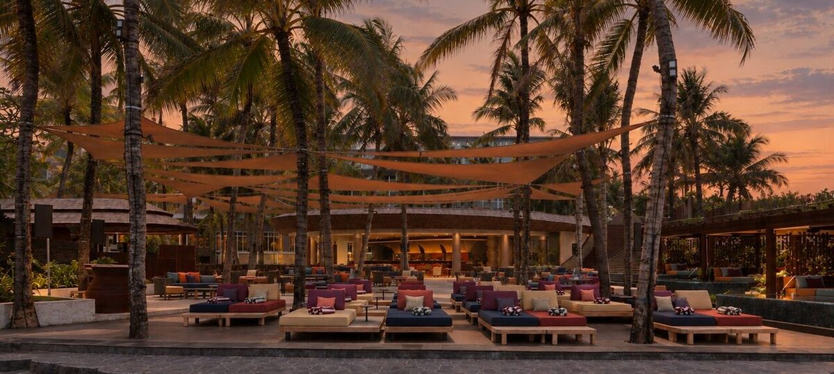 Alunê W Bali: Daybed and Cabana Prices at Seminyak's New Beach Club