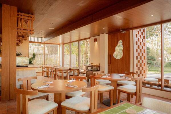 AMIKAN by SIKI Nusa Dua: Kafe Sando Jepang di Tepi Pantai