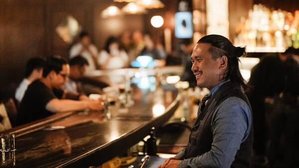 AOKU Petitenget: Jam Buka, Harga Koktail, Perlu Reservasi?