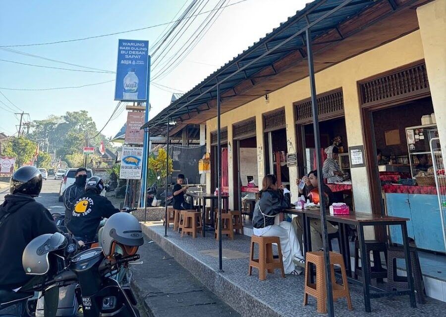 Babi Guling Bu Desak Sapat, Tegallalang: Price and Sell-Out Time