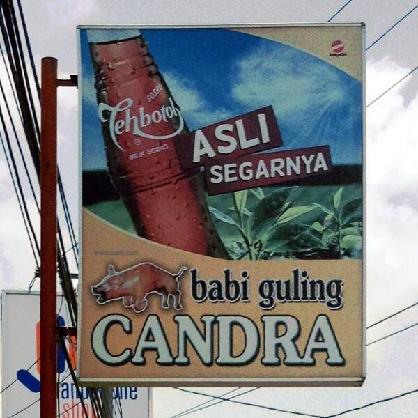 Babi Guling Candra Denpasar: Legenda Jl. Teuku Umar yang Buka Sampai Malam