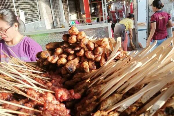 Babi Guling Candra Denpasar: Legenda Jl. Teuku Umar yang Buka Sampai Malam