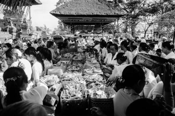 Bali di Bulan Desember 2026: Cuaca, Ombak, Upacara & Harga Hotel