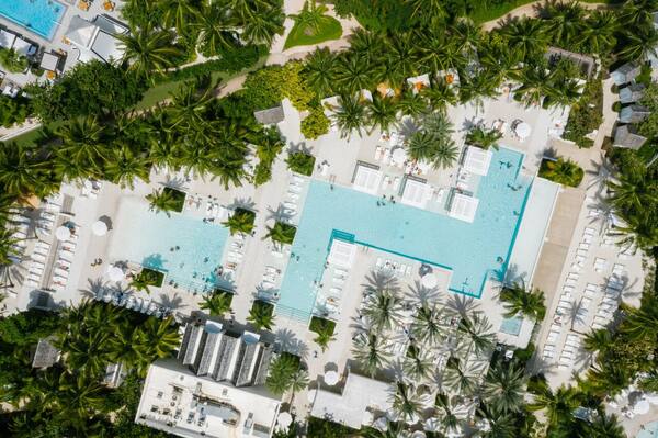 Bali di Bulan November 2026: Cuaca, Ombak, Upacara & Harga Hotel