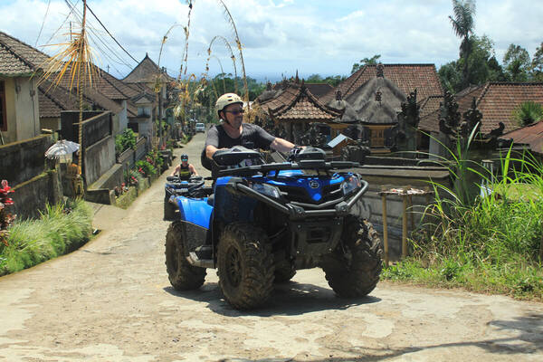 Bali Quad Discovery Tours: Trek ATV 25 Km di Utara Ubud