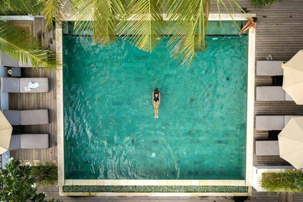 Batu Karang Lembongan Resort & Spa: Menginap di Tebing Karang Jungutbatu