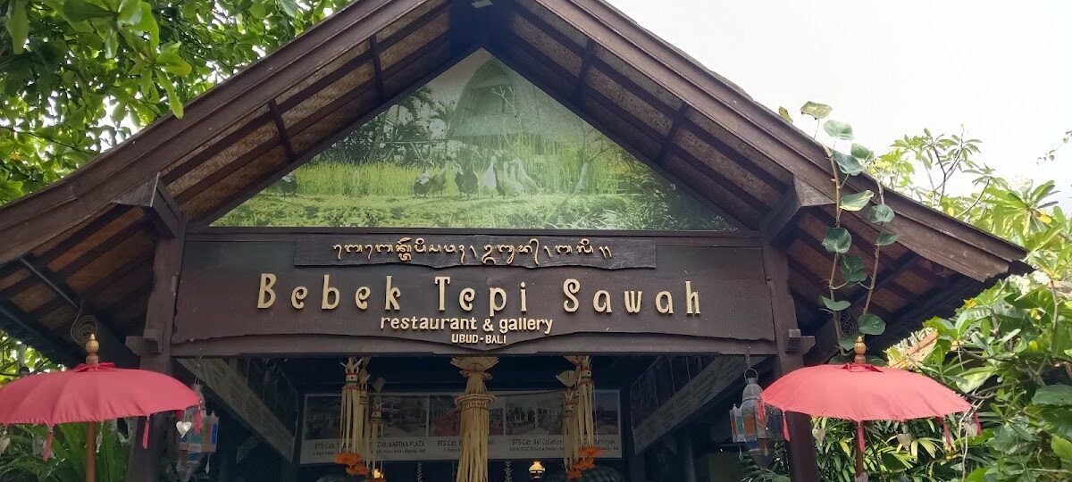 Bebek Tepi Sawah Ubud: Crispy Fried Duck Beside the Rice Fields