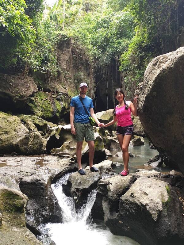 Beji Guwang Hidden Canyon: Petualangan Menyusuri Tebing Batur Terukir di Sukawati