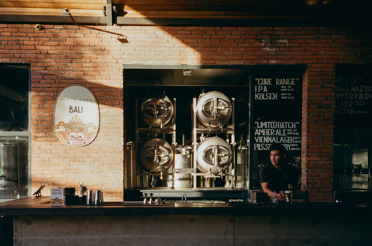 Black Sand Brewery, Чангу: хэппи-ауэр по дням, цены на пинту, парковка