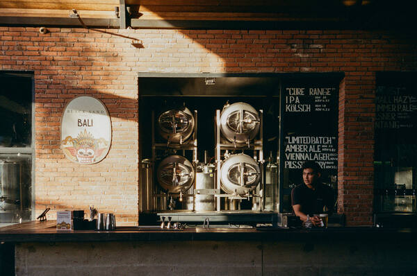 Black Sand Brewery Canggu: Happy Hour Schedule, Pint Prices, Parking