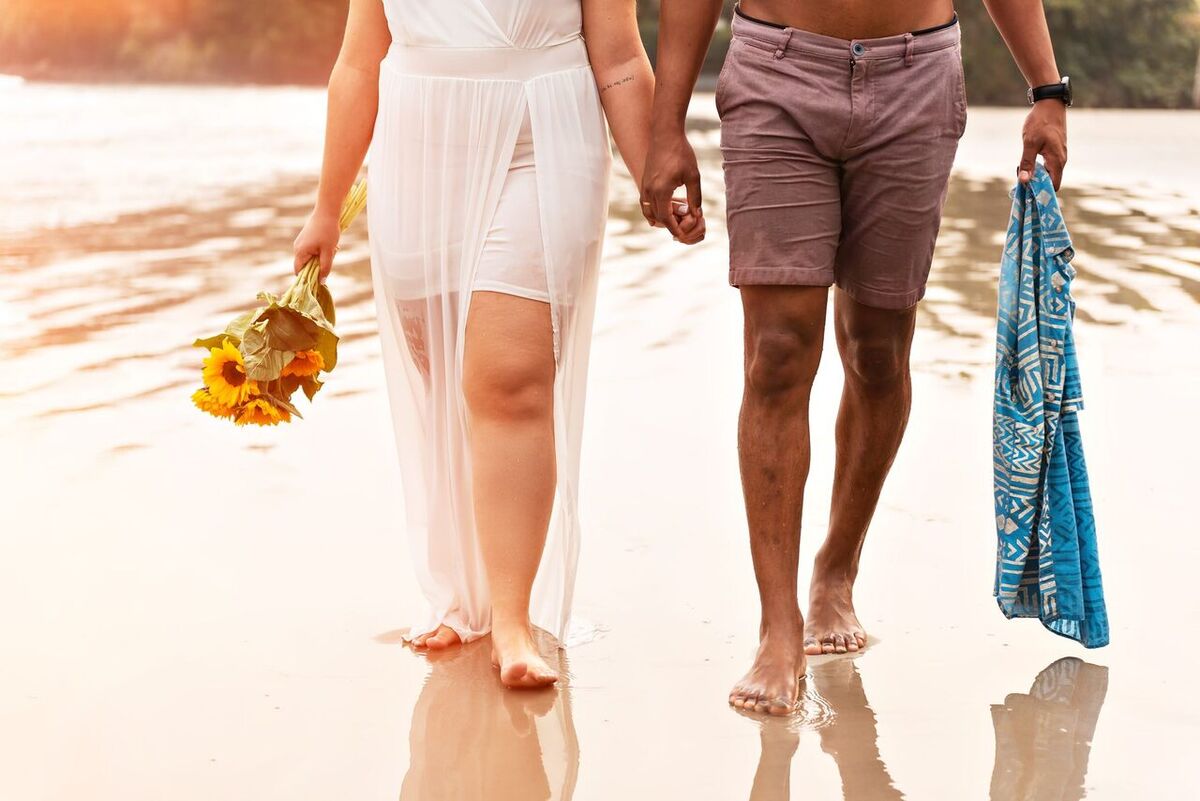 Can You Kiss or Show Affection in Public in Bali?