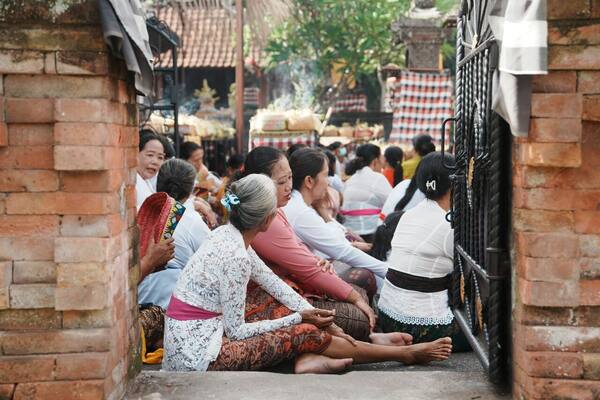 Bolehkah Memotret Upacara Adat atau Ngaben di Bali?