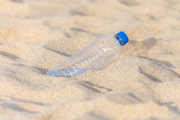 Bolehkah Minum Alkohol di Pantai atau Tempat Umum di Bali?