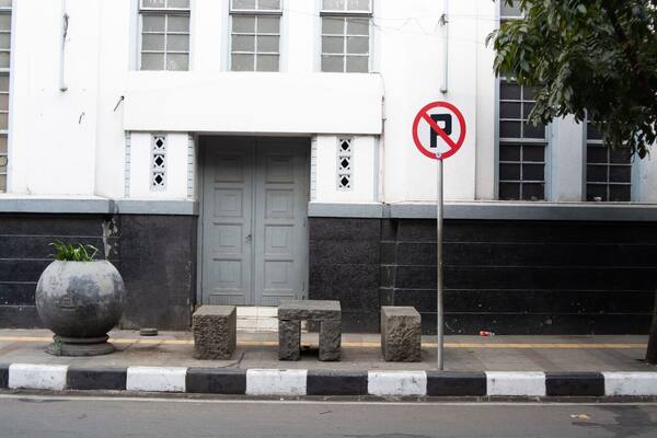 Bolehkah Rental Motor atau Hotel Menahan Paspor Anda di Bali?