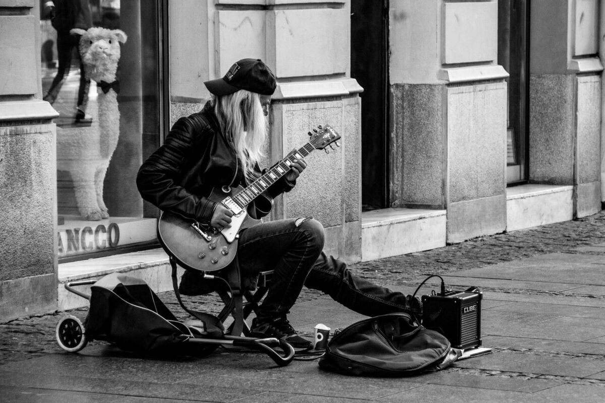 Can Tourists Busk or Sell Things on the Street in Bali?
