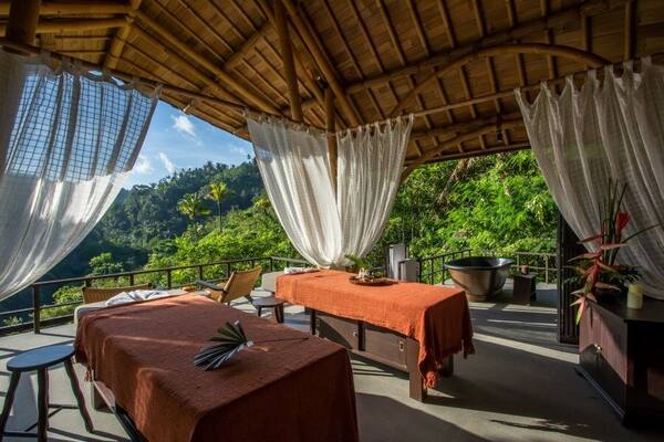Buahan, a Banyan Tree Escape: Menginap Tanpa Dinding di Atas Lembah Ayung
