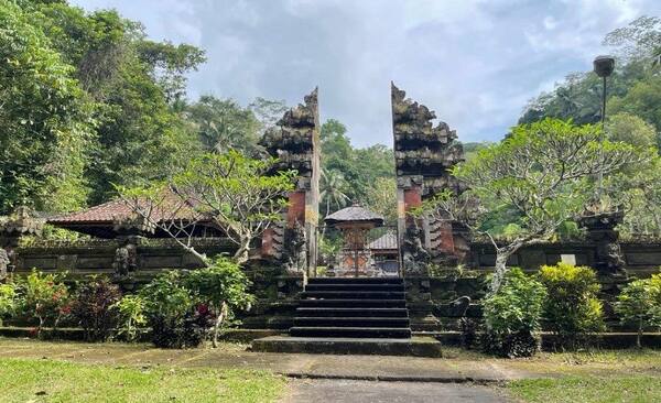 Bukit Demulih Bangli: Trek Pendek ke Panorama Sunrise