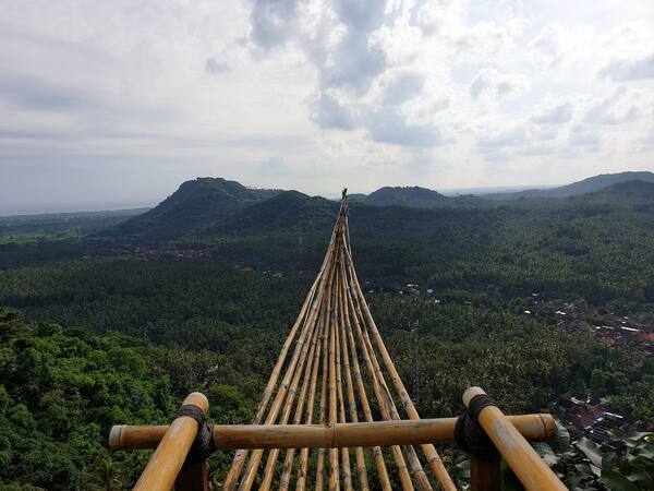 Bukit Lingga Klungkung: Cara ke Sana, Tiket, dan Jam Terbaik