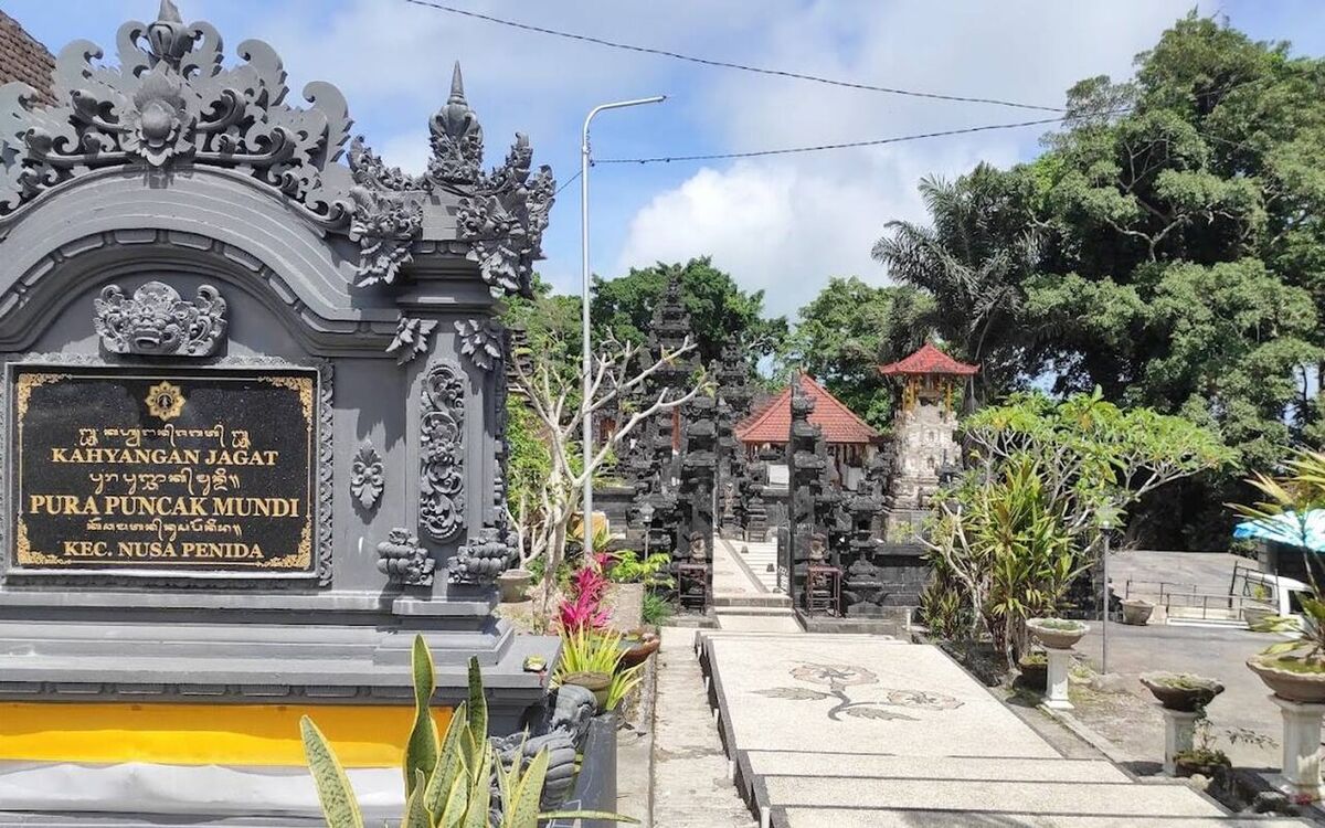 Bukit Mundi: The Roof of Nusa Penida, Almost Without Tourists