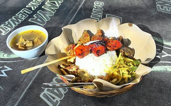 Bumbu Bali Tanjung Benoa: Cita Rasa Bali Otentik dari Chef Heinz von Holzen