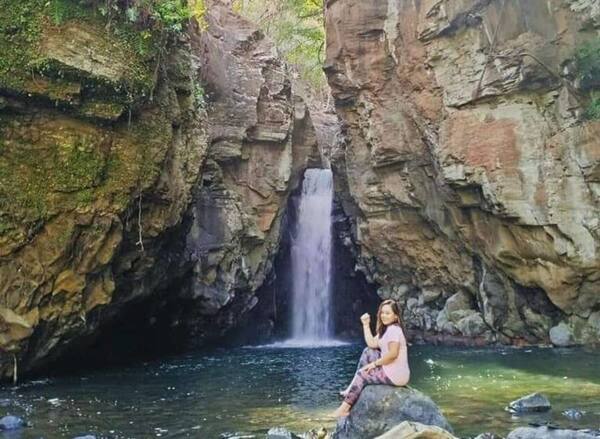 Cara ke Air Terjun Tembok Barak Sambangan dari Lovina