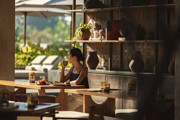 Carbón Ubud: Lokasi, Harga, Jam Buka, dan Perlu Reservasi?