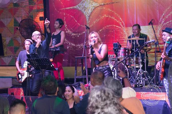 Casablanca Sanur: Jadwal Band, Happy Hour, dan Tutup Jam Berapa