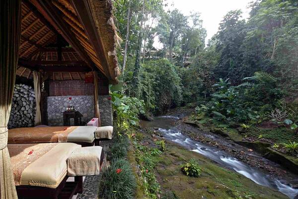 Cave Spa Hotel Tjampuhan Ubud: Pijat di Gua Batu Tepi Sungai Wos
