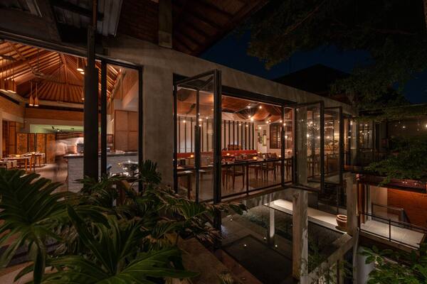 Copper Kitchen at Bisma Eight Ubud: Rooftop, Garden Menu and What It Really Costs