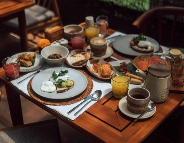 Copper Kitchen di Bisma Eight Ubud: Rooftop, Menu Kebun, dan Harga Sebenarnya
