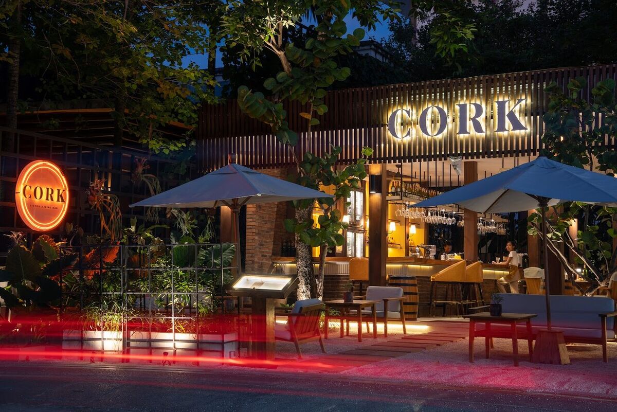 Cork French Tavern Sanur: Menu, Prices and Do You Need to Book?