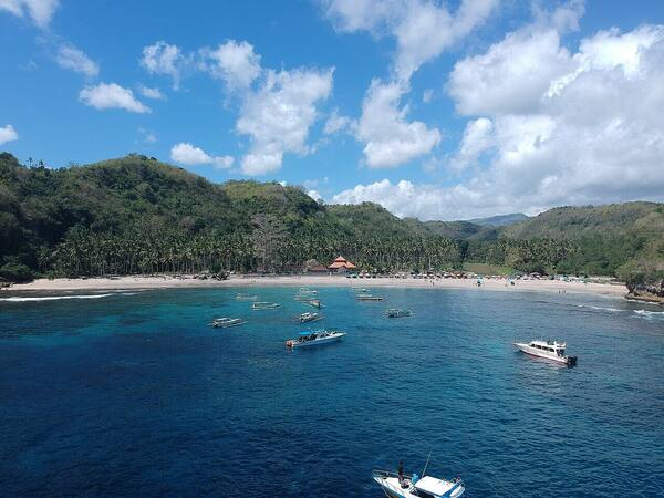 Crystal Bay Nusa Penida: A White-Sand Snorkeling Paradise