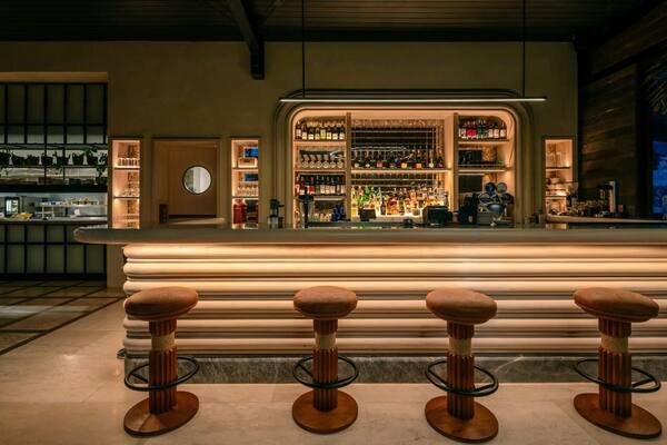 Dawn & Dusk by Lago Lembongan: Menu, Harga, dan Jam Buka