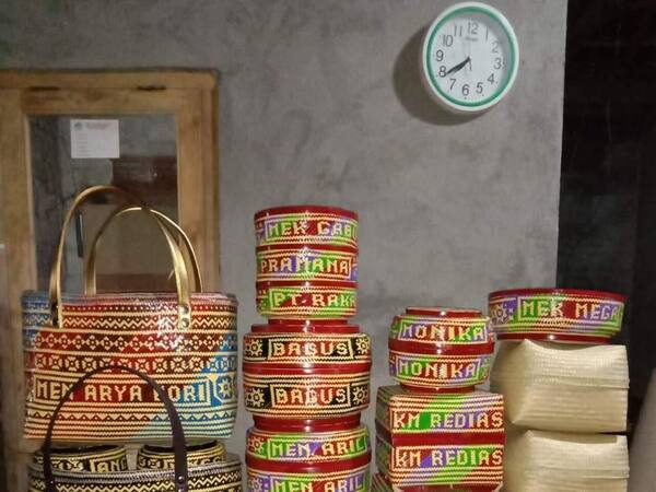 Desa Banyuseri, Buleleng: Bali Aga, Madu Kele-Kele, dan Aksesnya