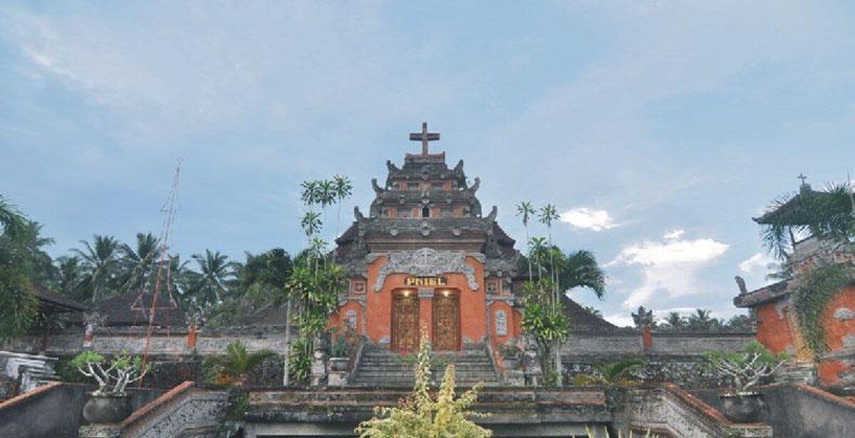 Blimbingsari Village, Jembrana: A Balinese-Style Church in the Melaya Hills
