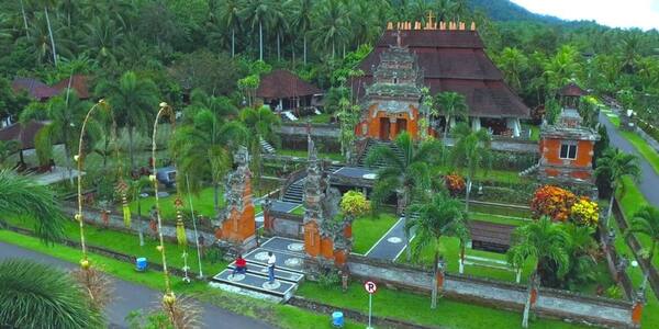 Desa Blimbingsari, Jembrana: Gereja Berarsitektur Bali di Perbukitan Melaya