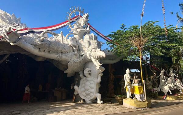 Desa Pakudui Tegallalang: Cara Melihat Perajin Patung Garuda