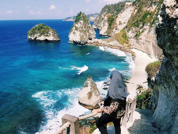 Diamond Beach Nusa Penida: Pasir Putih, Tebing Ukir & Air Toska